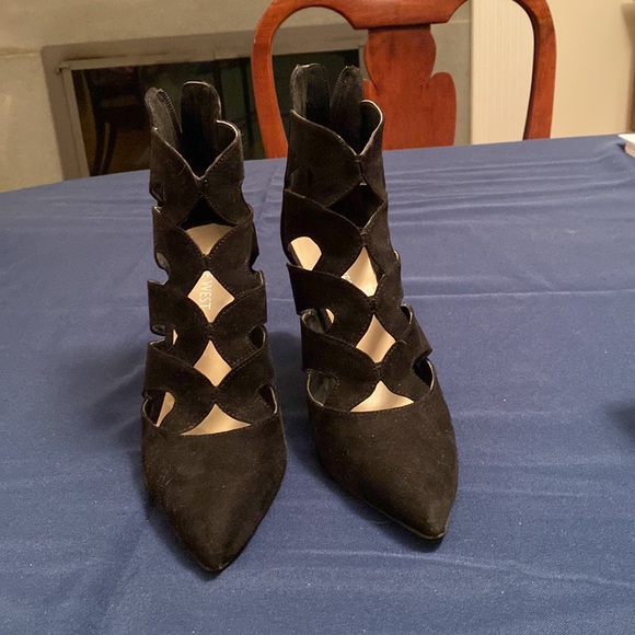 Nine West Black Suede Heels - Picture 3 of 6